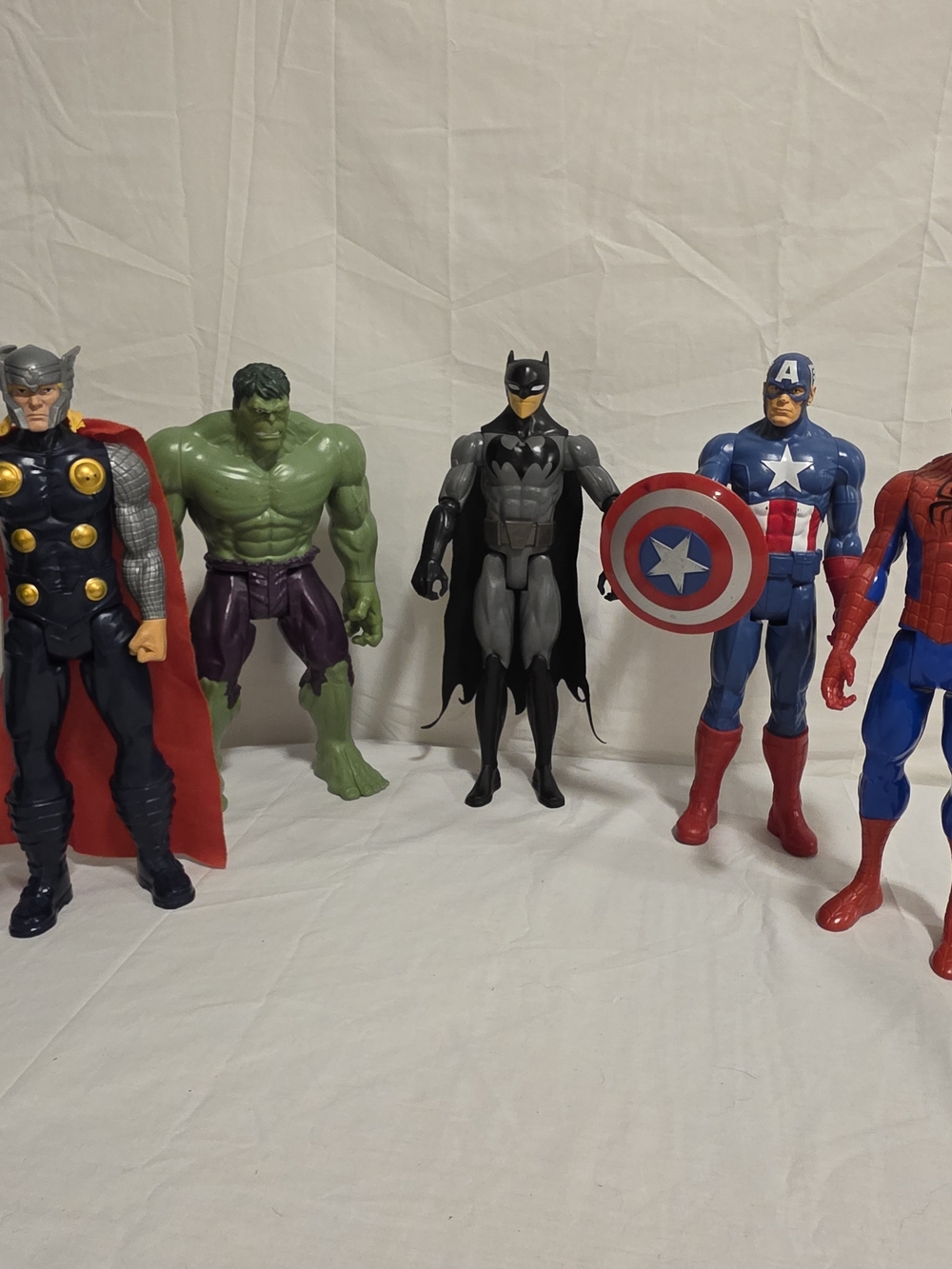 Lot Of 5 Marvel Action Figures Batman Thor Cpt America Hulk Spiderman 11" Super